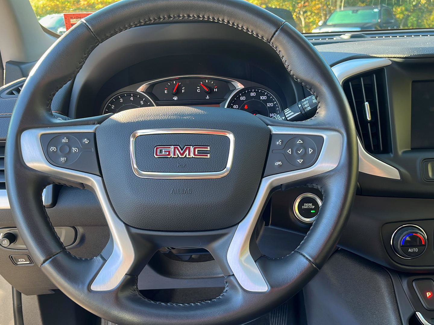 Used 2020 GMC Terrain SLE w/ Driver Convenience Package AWD/4WD image 23