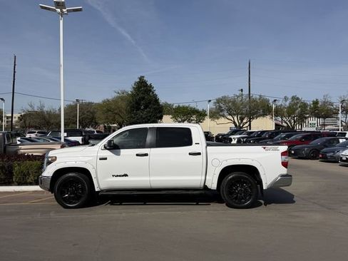 Used 2019 Toyota Tundra SR5 w/ SR5 Upgrade Package image 4