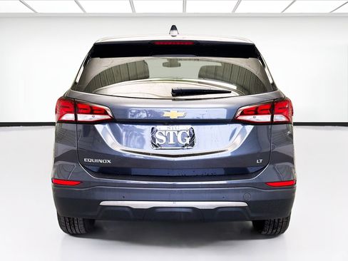 Used 2022 Chevrolet Equinox LT w/ Driver Convenience Package image 5