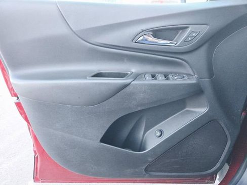 Used 2023 Chevrolet Equinox LT image 29