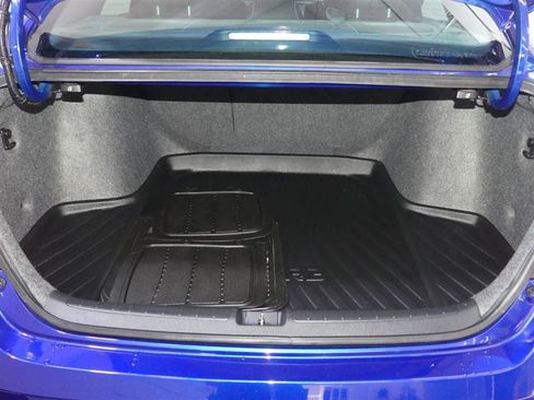 Used 2018 Honda Accord Sport image 9