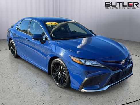 Used 2024 Toyota Camry XSE image 6