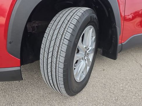 Used 2023 Toyota Corolla Cross LE image 31