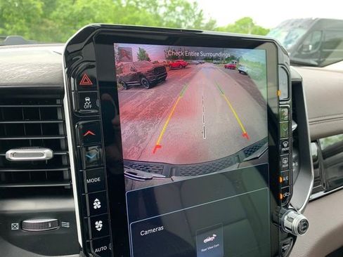 New 2026 RAM 1500 Laramie AWD/4WD image 21