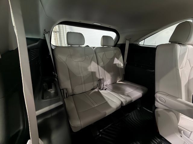 Used 2024 Kia Sorento EX FWD image 15