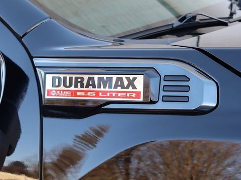 Used 2025 GMC Sierra 2500 AT4 image 25