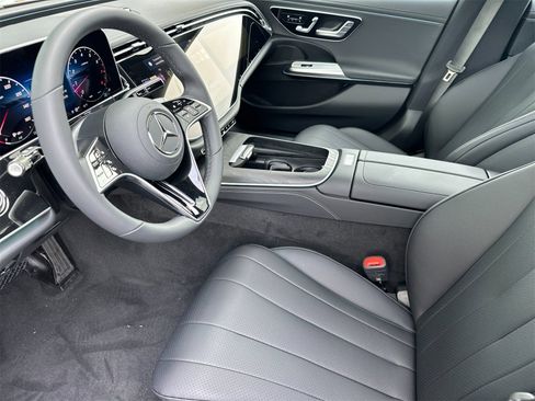 New 2026 Mercedes-Benz E 350 4MATIC Sedan image 10