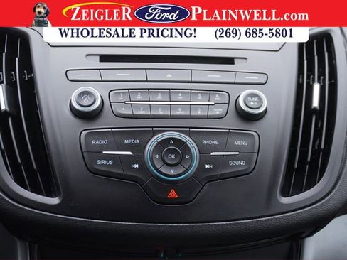 Used 2017 Ford C-MAX SE image 19