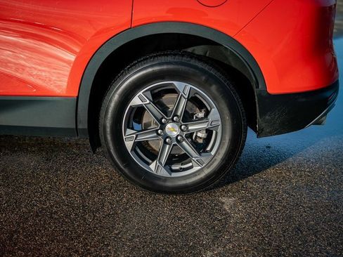 Used 2025 Chevrolet Blazer LT image 10