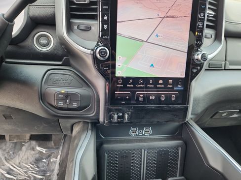 New 2025 RAM 2500 Laramie image 12