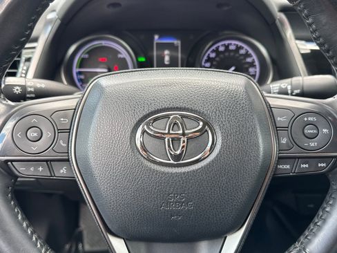 Used 2022 Toyota Camry SE FWD image 28