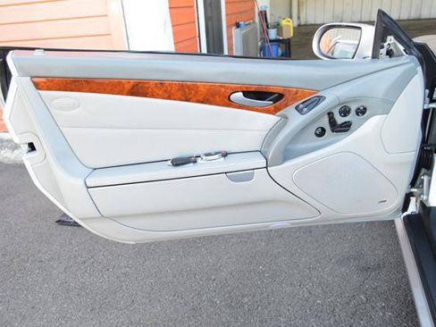 Used 2005 Mercedes-Benz SL 500 image 30