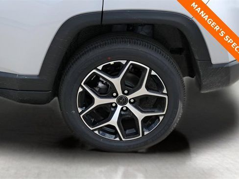 New 2026 Jeep Compass Limited image 9