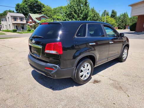 Used 2011 Kia Sorento 2WD image 7