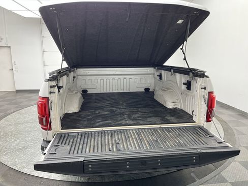 Used 2015 Ford F150 Lariat w/ Equipment Group 502A Luxury AWD/4WD image 31