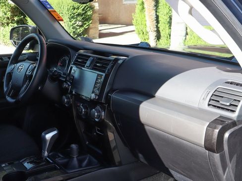 Used 2023 Toyota 4Runner TRD Off-Road image 41