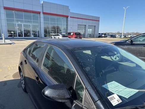 Used 2023 Toyota Corolla LE image 6