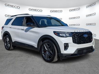 Used 2025 Ford Explorer ST