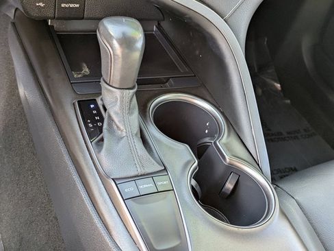 Used 2023 Toyota Camry SE image 20