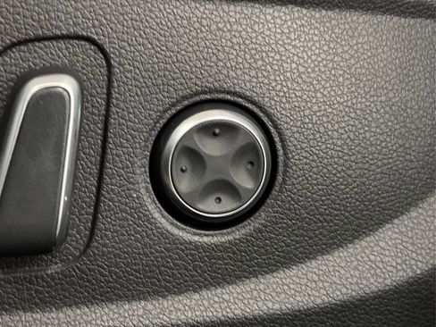 Used 2024 Hyundai Palisade Limited image 21