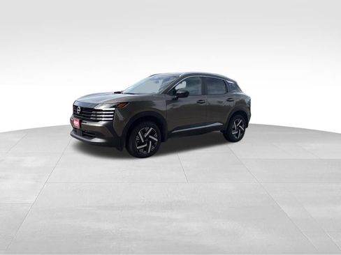 New 2026 Nissan Kicks SV w/ Charging Package image 9