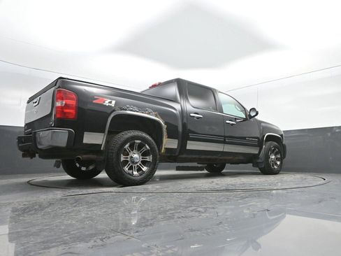 Used 2010 Chevrolet Silverado 1500 LTZ w/ Convenience Package image 30