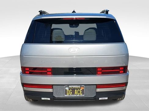 Used 2024 Hyundai Santa Fe Limited image 4