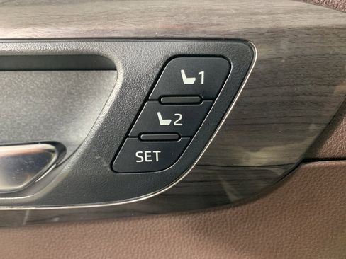 Used 2022 Toyota Highlander Limited image 20