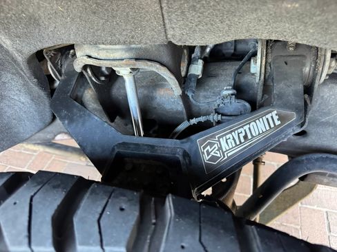 Used 2020 Chevrolet Silverado 2500 LTZ w/ LTZ Premium Package AWD/4WD image 16