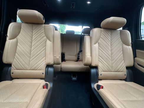 Used 2025 Cadillac Escalade IQ Sport 2 AWD/4WD image 33