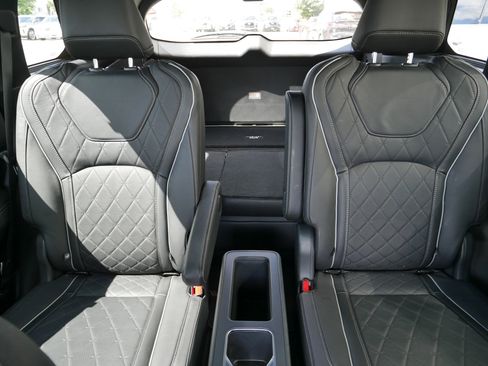 Certified 2025 INFINITI QX60 Autograph w/ Cargo Package image 15