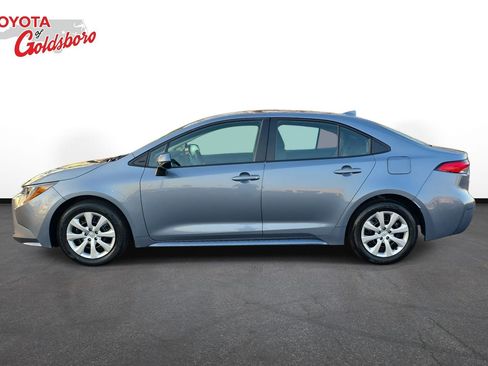 Used 2025 Toyota Corolla LE image 8