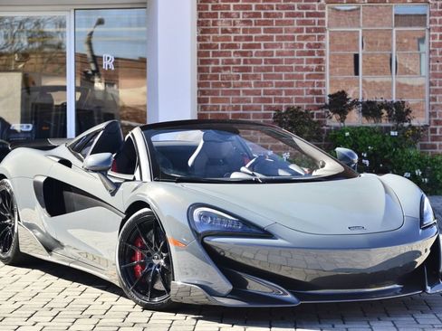 Used 2020 McLaren 600LT Spider RWD image 1