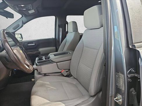 Used 2019 Chevrolet Silverado 1500 LT w/ Fleet Comfort Package image 11