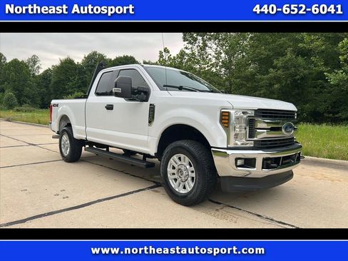 Used 2018 Ford F250 XLT w/ XLT Value Package AWD/4WD image 1