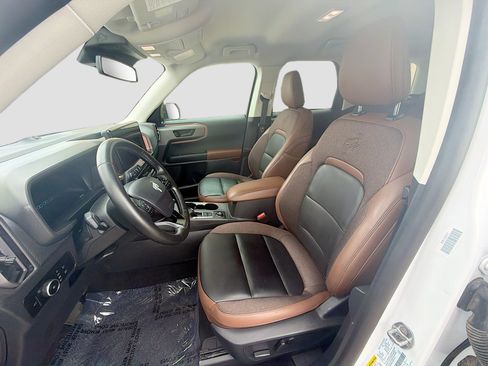 Used 2025 Ford Bronco Sport Outer Banks w/ Outer Banks Tech Package+ AWD/4WD image 13
