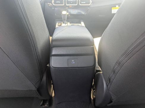 New 2026 Nissan Sentra SV w/ Floor Mat Package FWD image 15