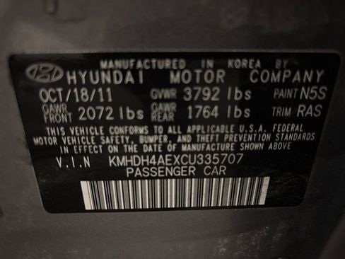 Used 2012 Hyundai Elantra GLS w/ Preferred Pkg 3 FWD image 12