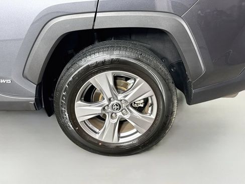 Certified 2025 Toyota RAV4 LE AWD/4WD image 20