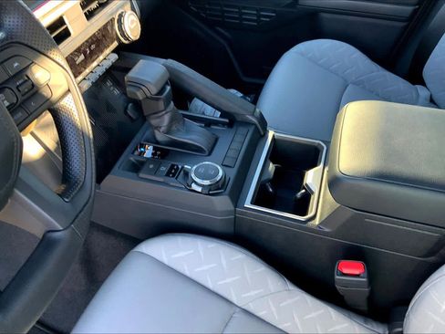 New 2025 Toyota Tacoma SR5 image 7