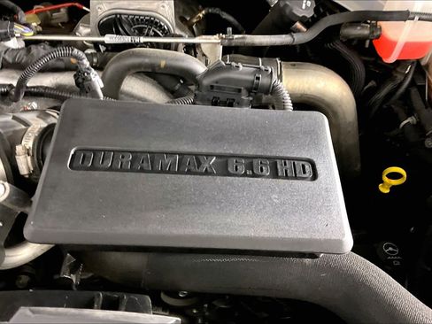 Certified 2024 GMC Sierra 2500 Denali Ultimate image 32