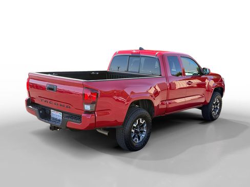 Used 2023 Toyota Tacoma SR AWD/4WD image 5