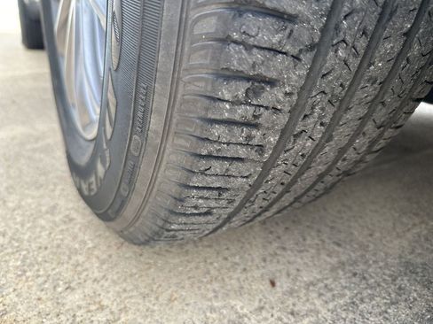 Used 2023 Buick Enclave Essence w/ Trailering Package, 5000 lbs. image 6