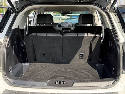 Certified 2025 Ford Explorer Active w/ Active Comfort Package AWD/4WD image 21