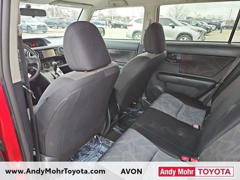 Used 2014 Scion xB FWD image 22
