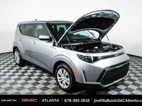 Used 2025 Kia Soul LX FWD image 30