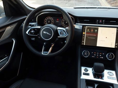 Used 2026 Jaguar F-PACE R-Dynamic S image 16