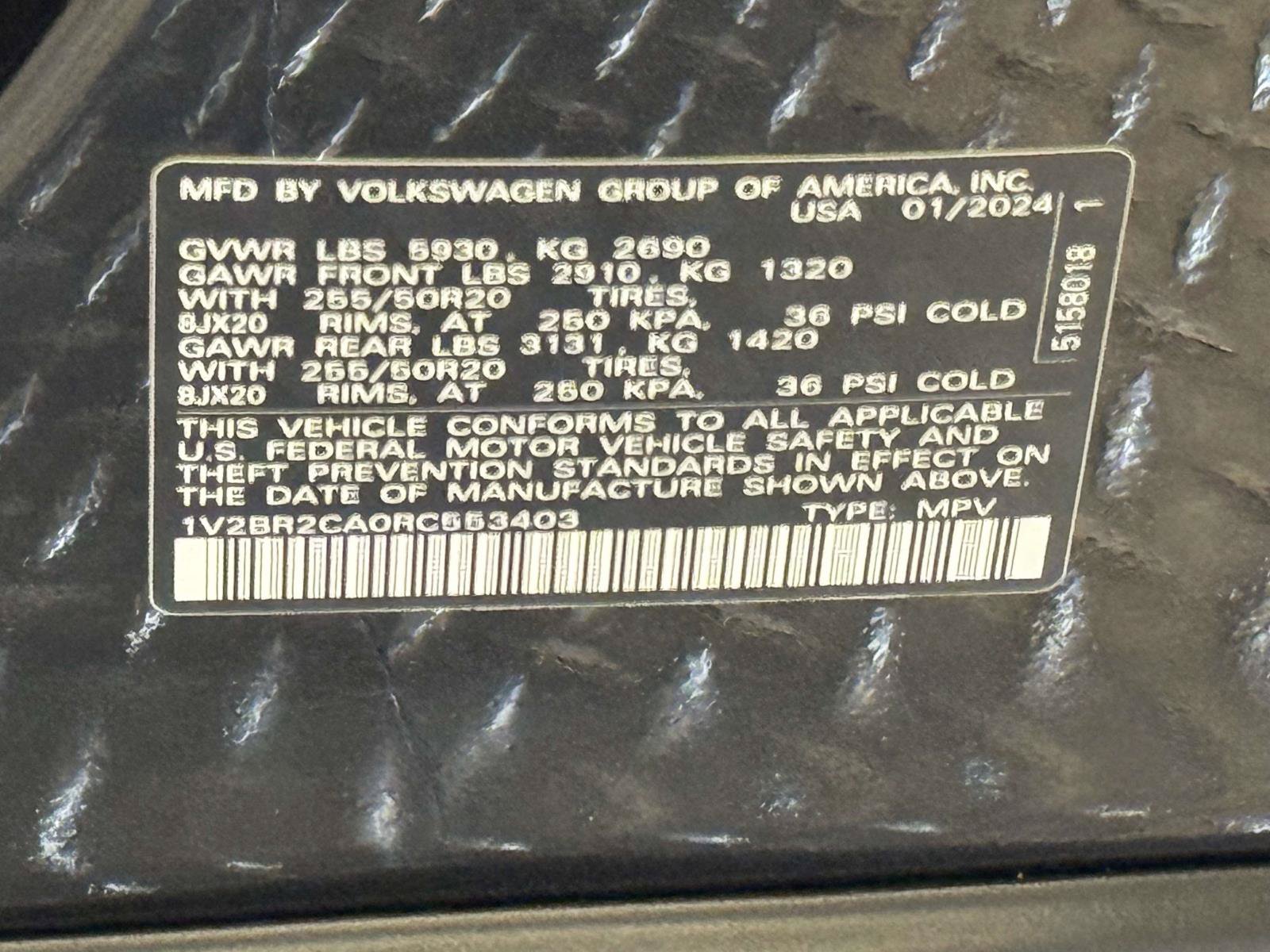 Used 2024 Volkswagen Atlas SEL AWD/4WD image 32