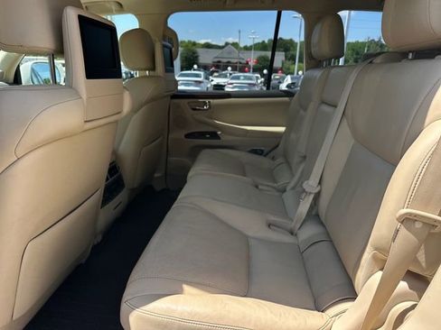 Used 2014 Lexus LX 570 4WD image 13