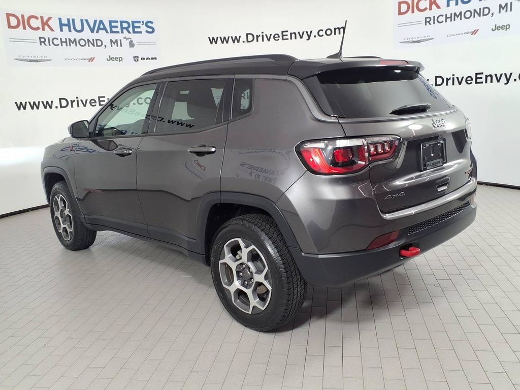 Used 2022 Jeep Compass Trailhawk AWD/4WD image 6